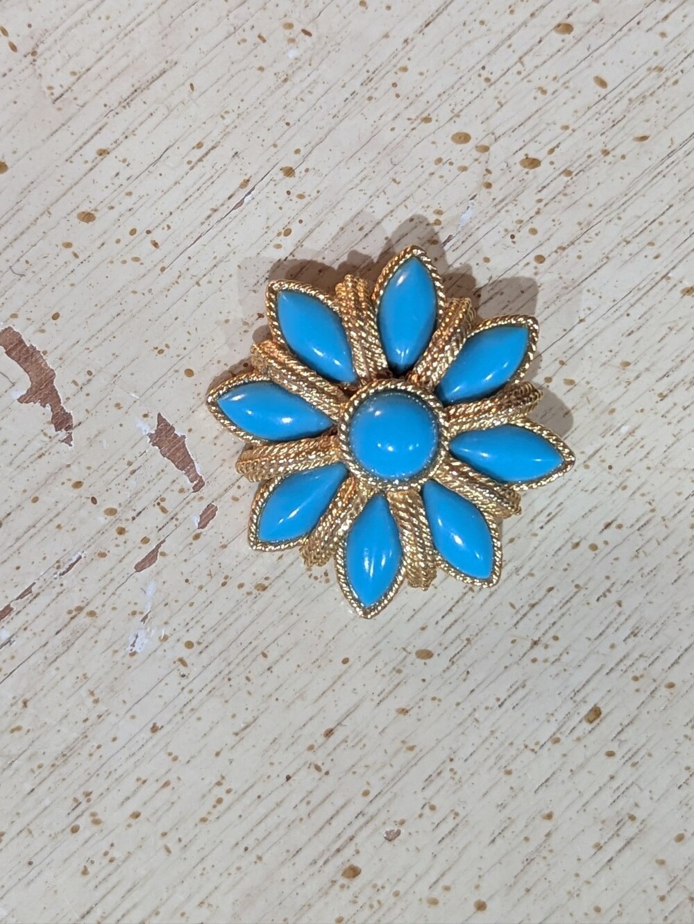 Vintage Gold-Tone Blue Flower Brooch Pendant- Women Jewelry